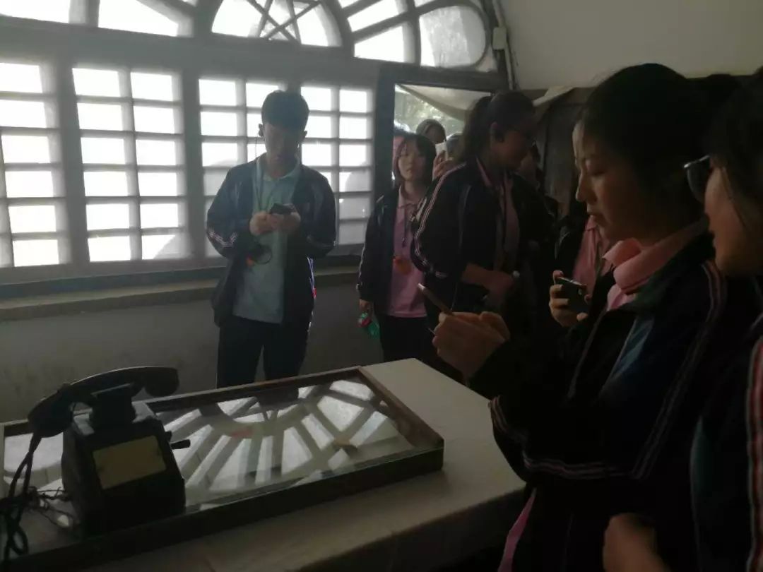 闄曡タ瀛︿範杩藉绾㈣壊瓒宠抗绯诲垪娲诲姩,鎺㈢储姹傜煡涔嬫梾瀵昏绾㈣壊瓒宠抗