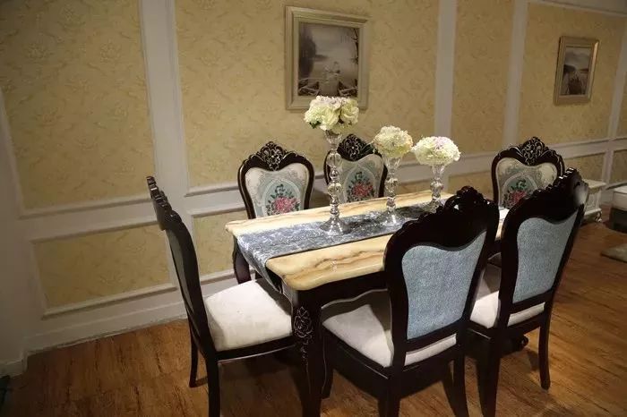 绁炴湪鐨勫鍏蜂笓鍗栧簵,绁炴湪甯傚鍏峰簵