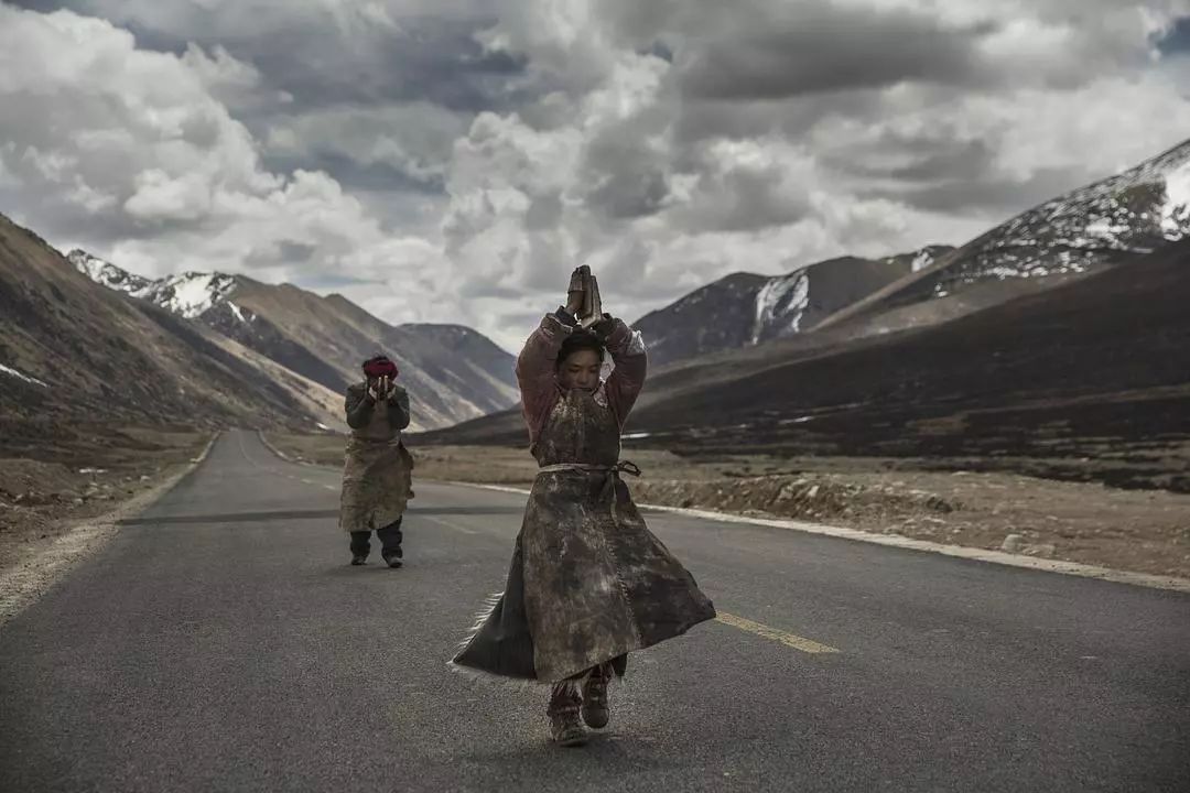 撞死一只羊救赎之旅,撞死一只羊现实与梦幻的隐喻