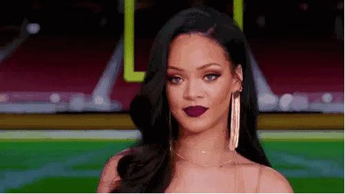 恭喜被乐坛“除名”的蕾哈娜，靠着“微商”喜提4亿