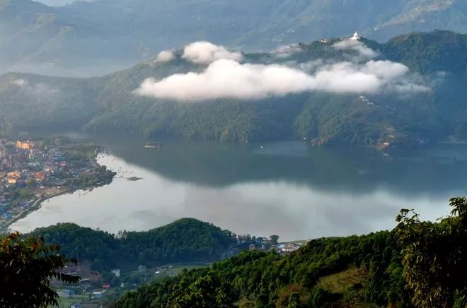 不丹尼泊尔哪个古老,雪山王国尼泊尔不丹