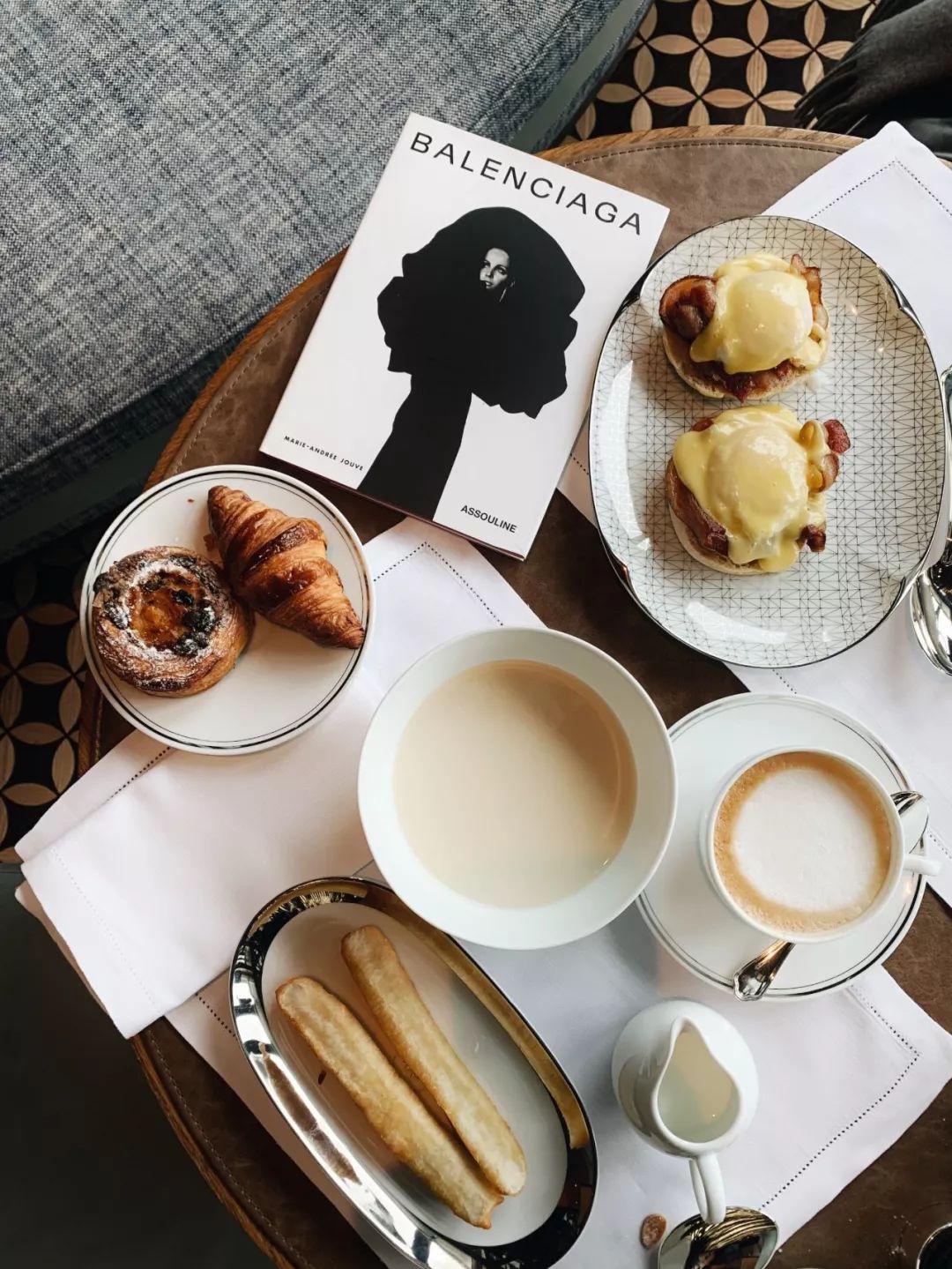 香港瑰丽酒店住三付二,香港20000一晚的酒店