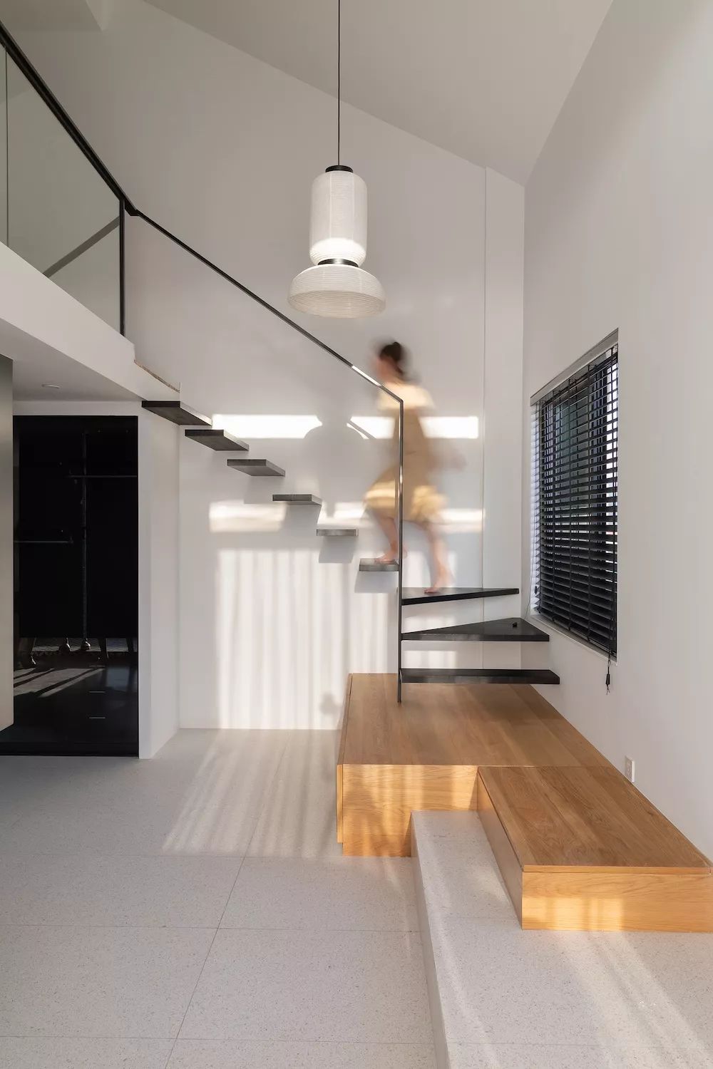 新豪宅时代，终于可以跟水晶灯、罗马柱说拜拜了！