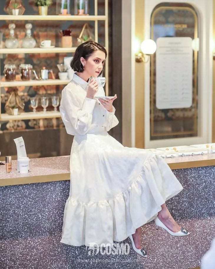 洪欣时尚穿搭,52岁洪欣日不落蔡依林