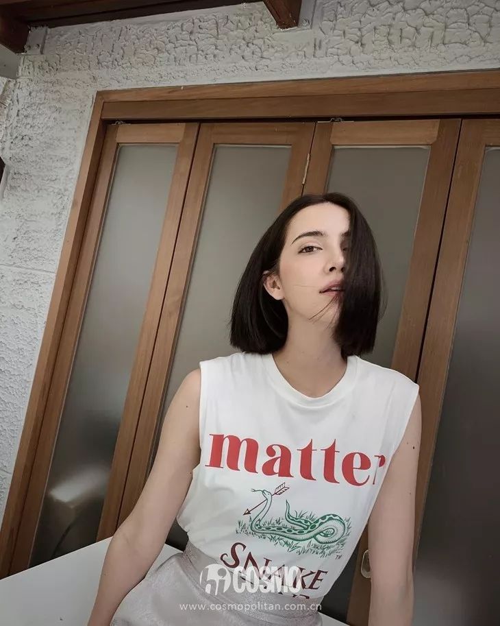 洪欣时尚穿搭,52岁洪欣日不落蔡依林