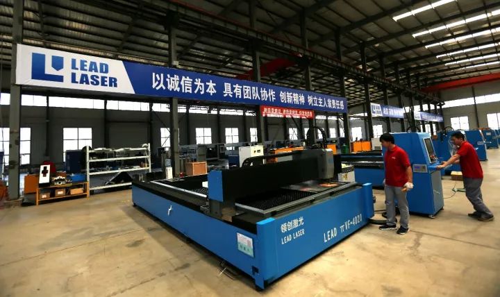 《河北日报》头版丨“智”“光”并举迭代前行！沧州智能制造装备产业发展调查