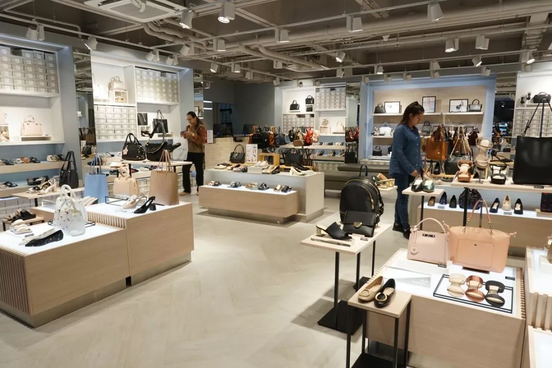 泰国曼谷有哪些值得买的衣服,泰国有哪些潮牌店