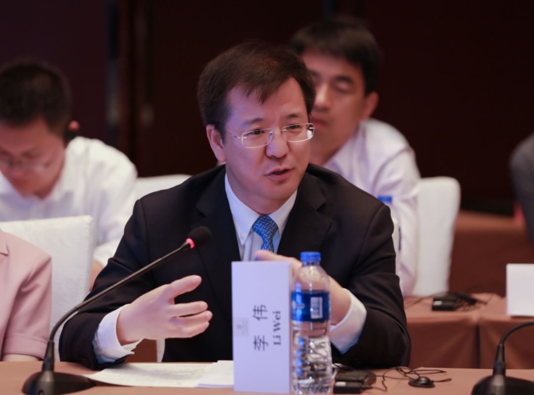 fintech鐑偣鑱氱劍,2023浜氬お閲戣瀺璁哄潧閫忛湶鐨勬柊鏈洪亣