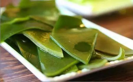 我们一天要吃多少蛋白质才能长肉,我们一天需要摄取多少克的蛋白质