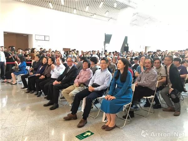 展览|“野原”：一份何多苓献给成都的礼物