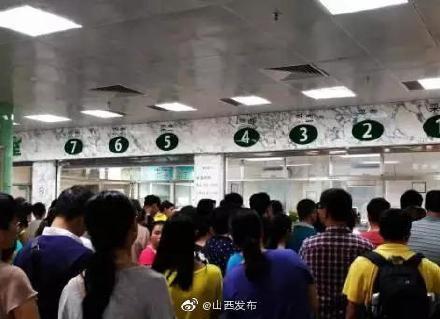 给熟人看病又要注意些什么,在医院遇到熟人看病怎么办