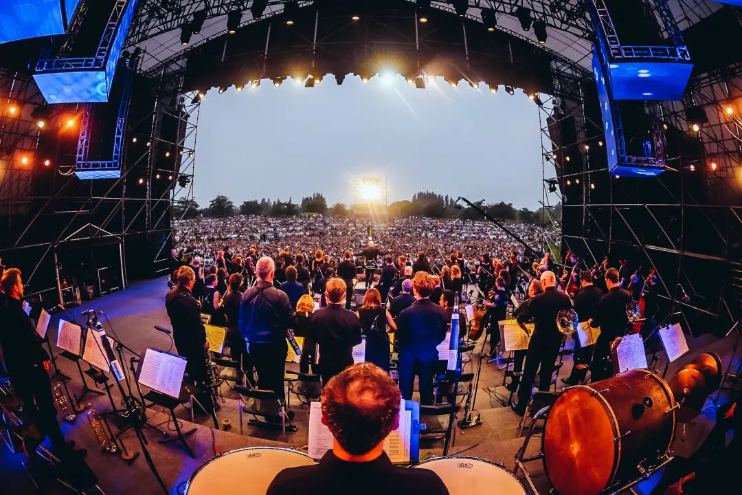 艾森巴赫献中国户外首秀，2019辰山草地广播音乐节收官，但精彩仍在继续！