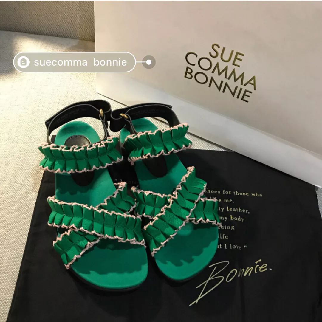 今夏最值得入手的4双网红凉鞋,今年最流行的三双凉鞋