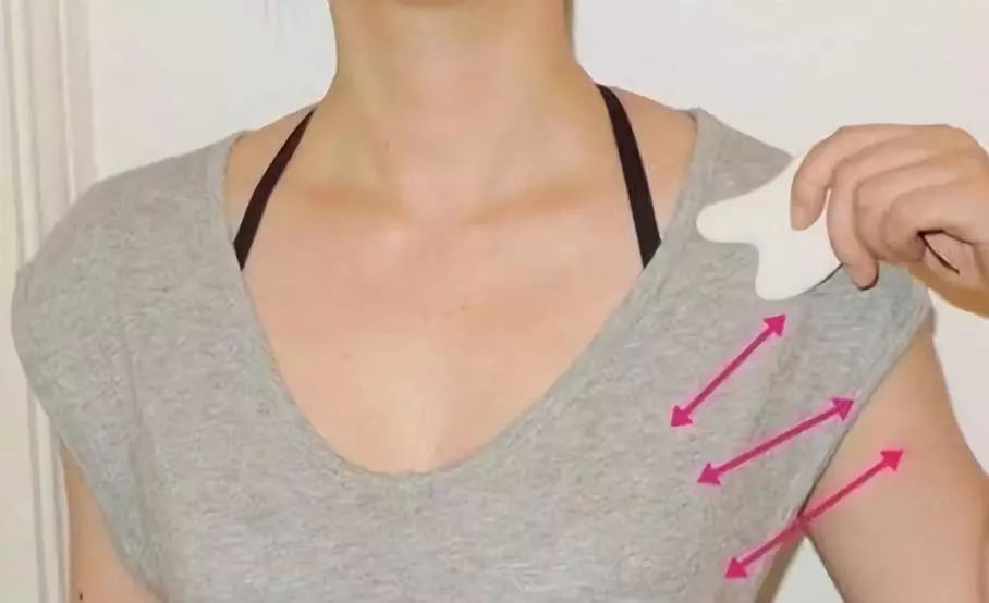 大胸妹千万别点开!这条爆款裙子小胸妹子穿着更美