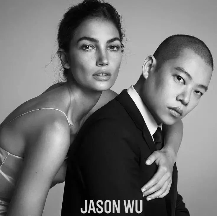 听说|中国化妆品消费者开始偏好小众产品、柔性屏手袋亮相美国纽约LV时装秀......