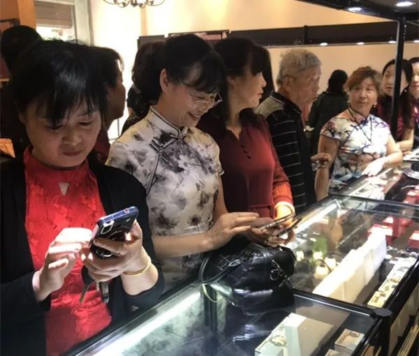 鐖辫琛ㄨ揪,鐖辫琛ㄨ揪缁撳熬