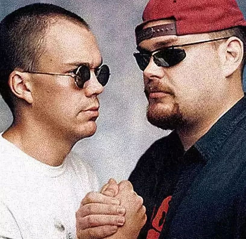 黑客帝国导演变成女的,黑客帝国导演是犹太人吗