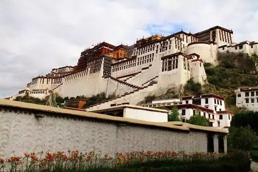 布达拉宫十个未解之谜,布达拉宫的三大之谜