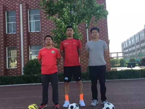 光山县慧泉中学足球队征战第四届“市长杯”侧记