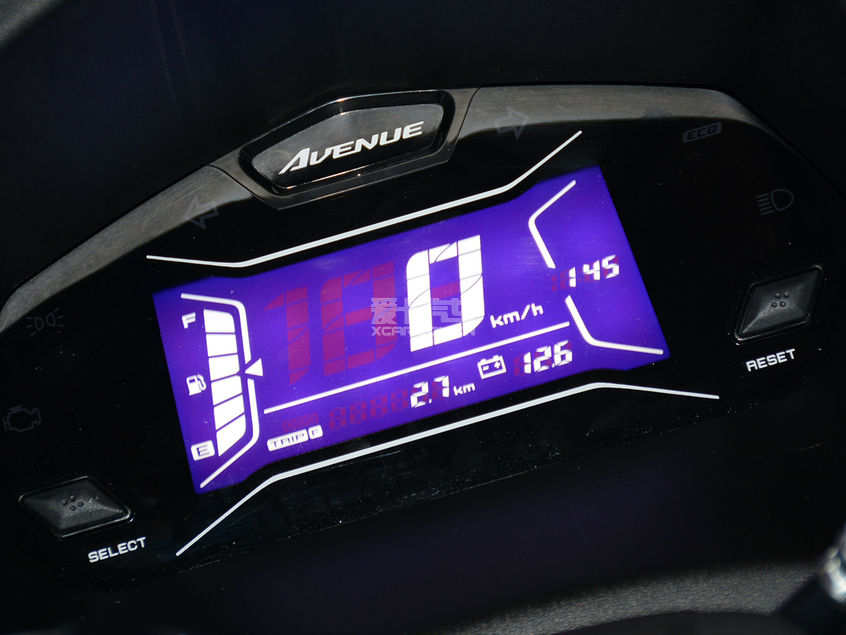 雅马哈巡鹰125和铃木uy125哪个好,本田裂行125和雅马哈巡鹰125比较