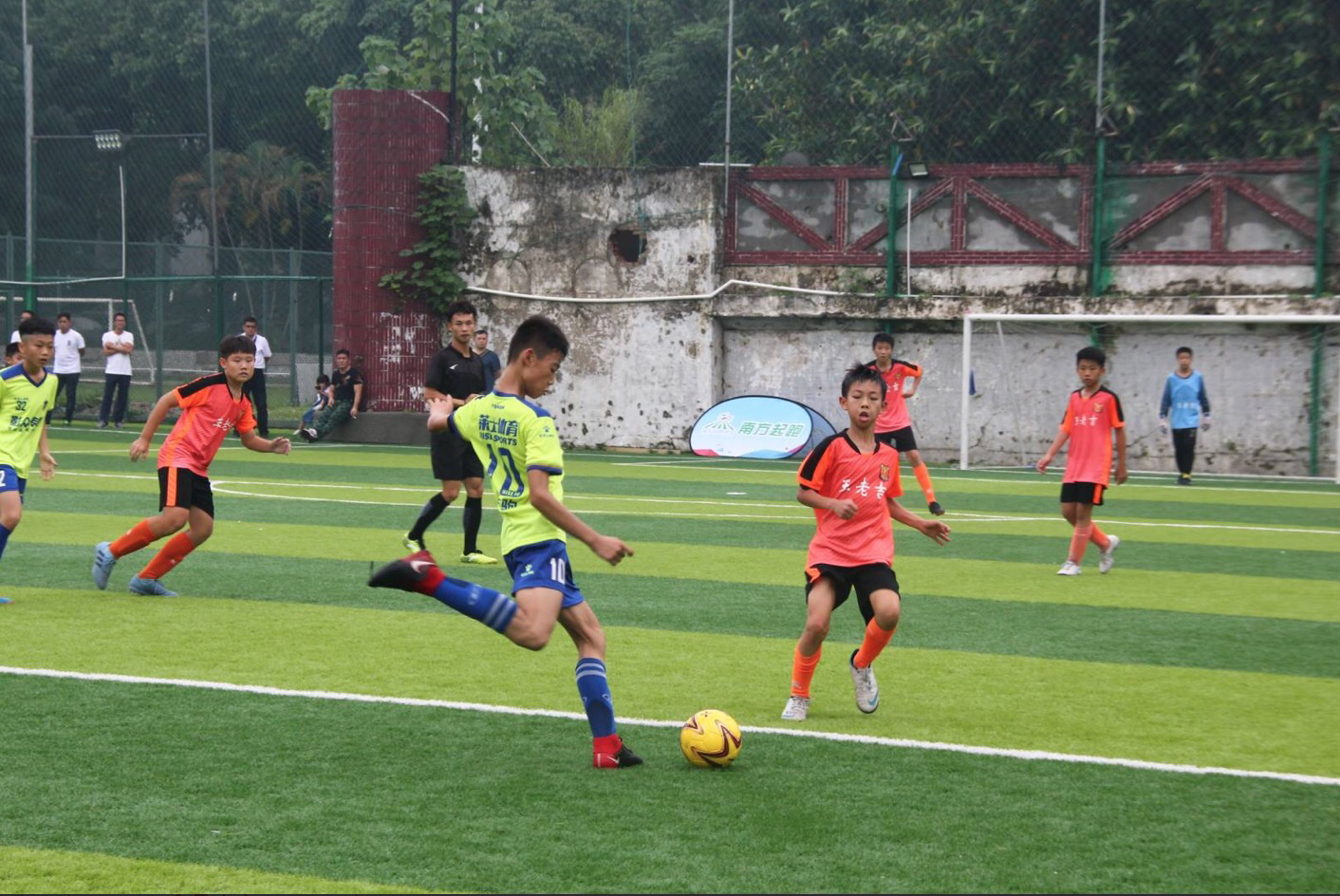 惊天世界波破门,圆月弯刀震惊世界