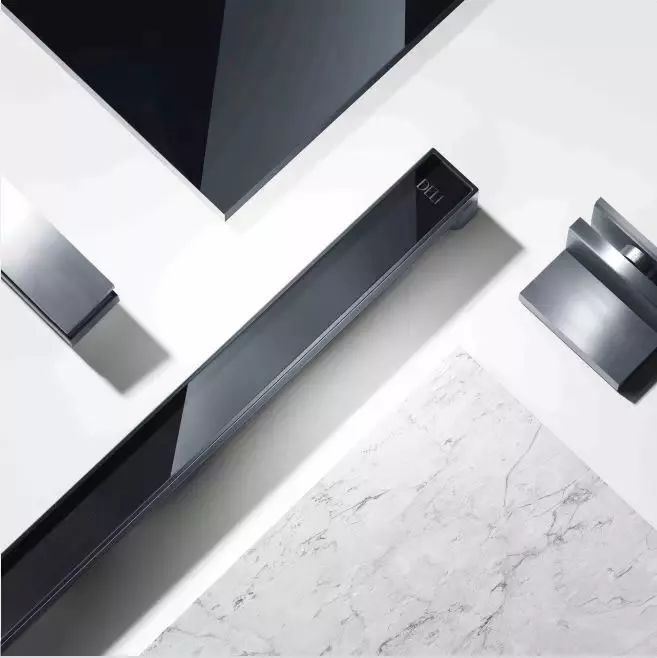 资讯|德立发布2019新品淋浴房，Marshall新款便携音箱上市