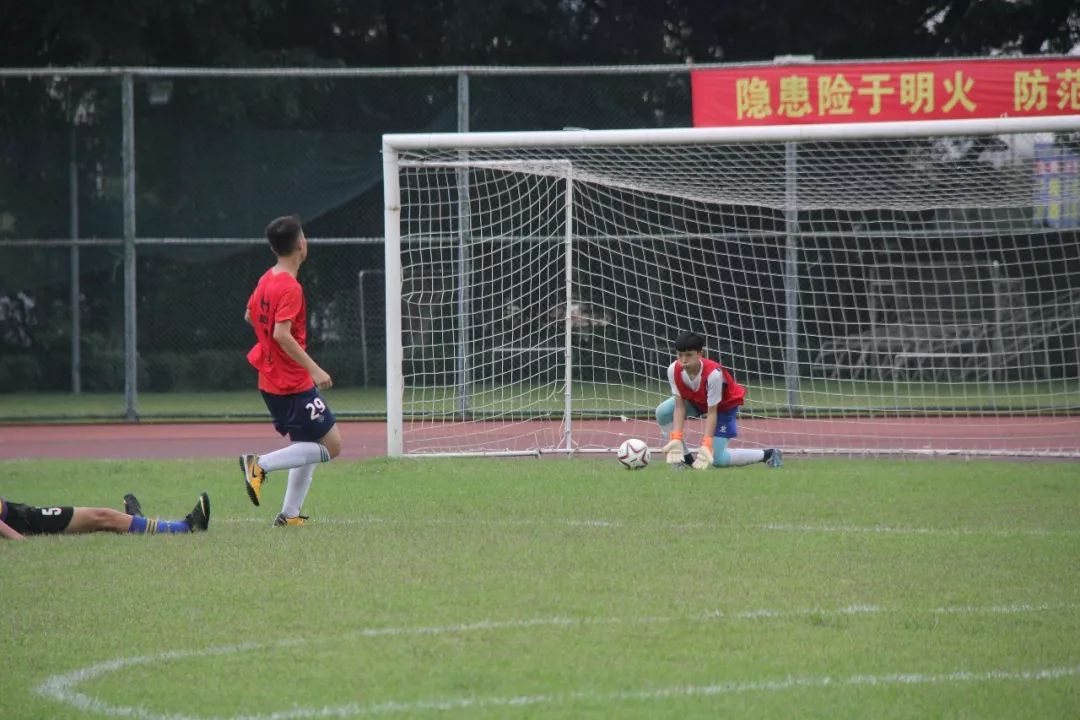 东莞军训夏令营50名孩子,东莞中学生夏令营