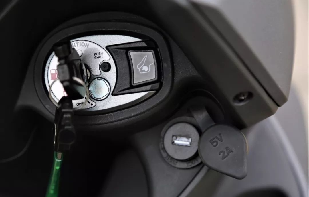 2020款三阳fnx150百公里,三阳fnx1502019款踏板车