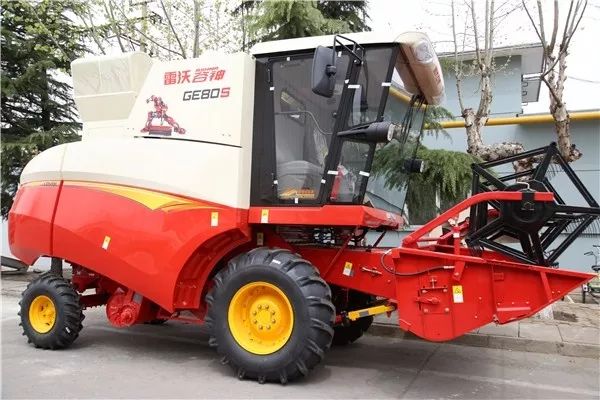 雷沃谷神小麦机作业,雷沃小麦机问题