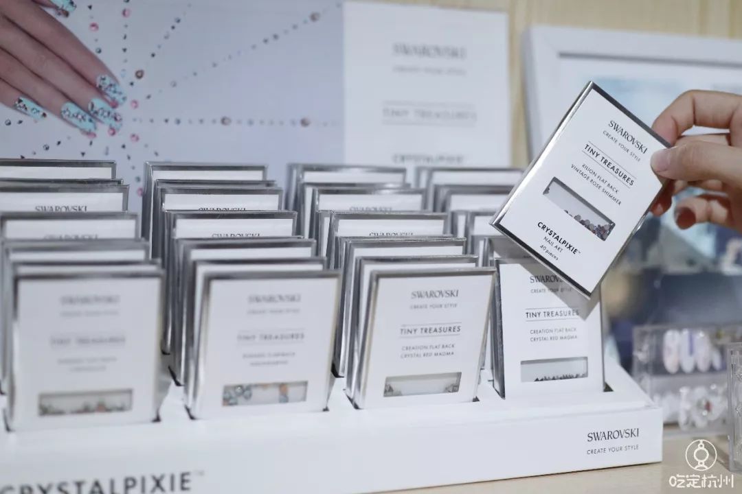 施华洛世奇美睫 (美睫沙龙美甲推荐)