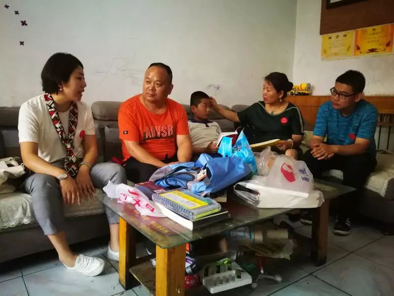 巾帼文明艺术团庆六一活动集锦,姐妹们庆六一活动