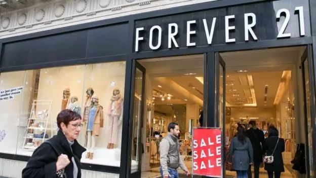 洗马桶也能洗成女富豪？她们的财富不止靠美貌和名气获得