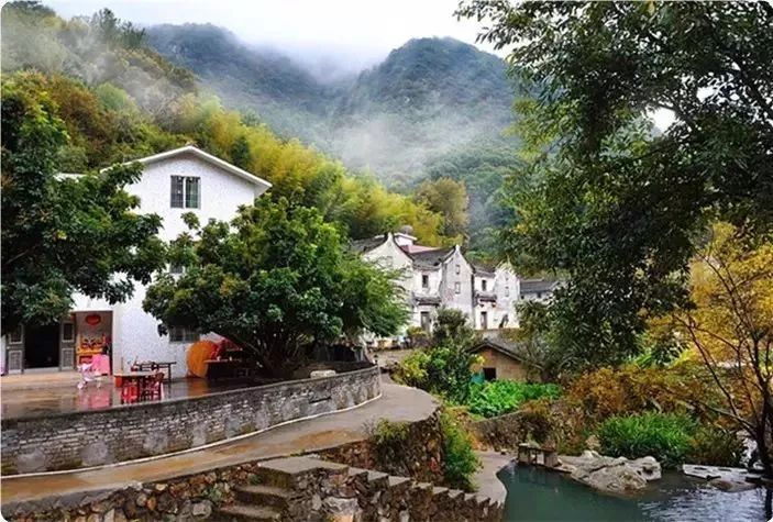 从广州坐高铁3.5小时到梅州，这海量美景美食看得人口水直流