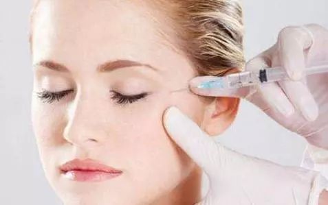 公安部提醒这些东西别晒到朋友圈,警方提示不要携带违禁物品告示