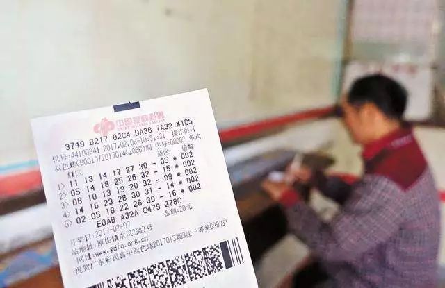 公安提示这五种不要晒朋友圈,私自售卖东西违法吗