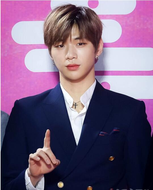 韩媒曝姜丹尼尔和朴志效分手,姜丹尼尔提出解约韩国的反应