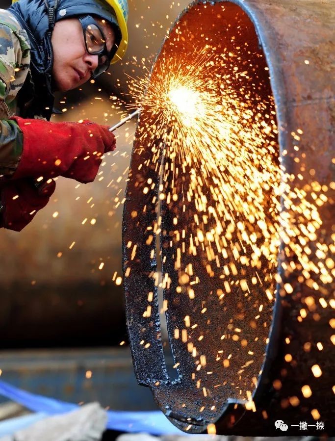 人民日报最经典的照片,人民日报年度好照片