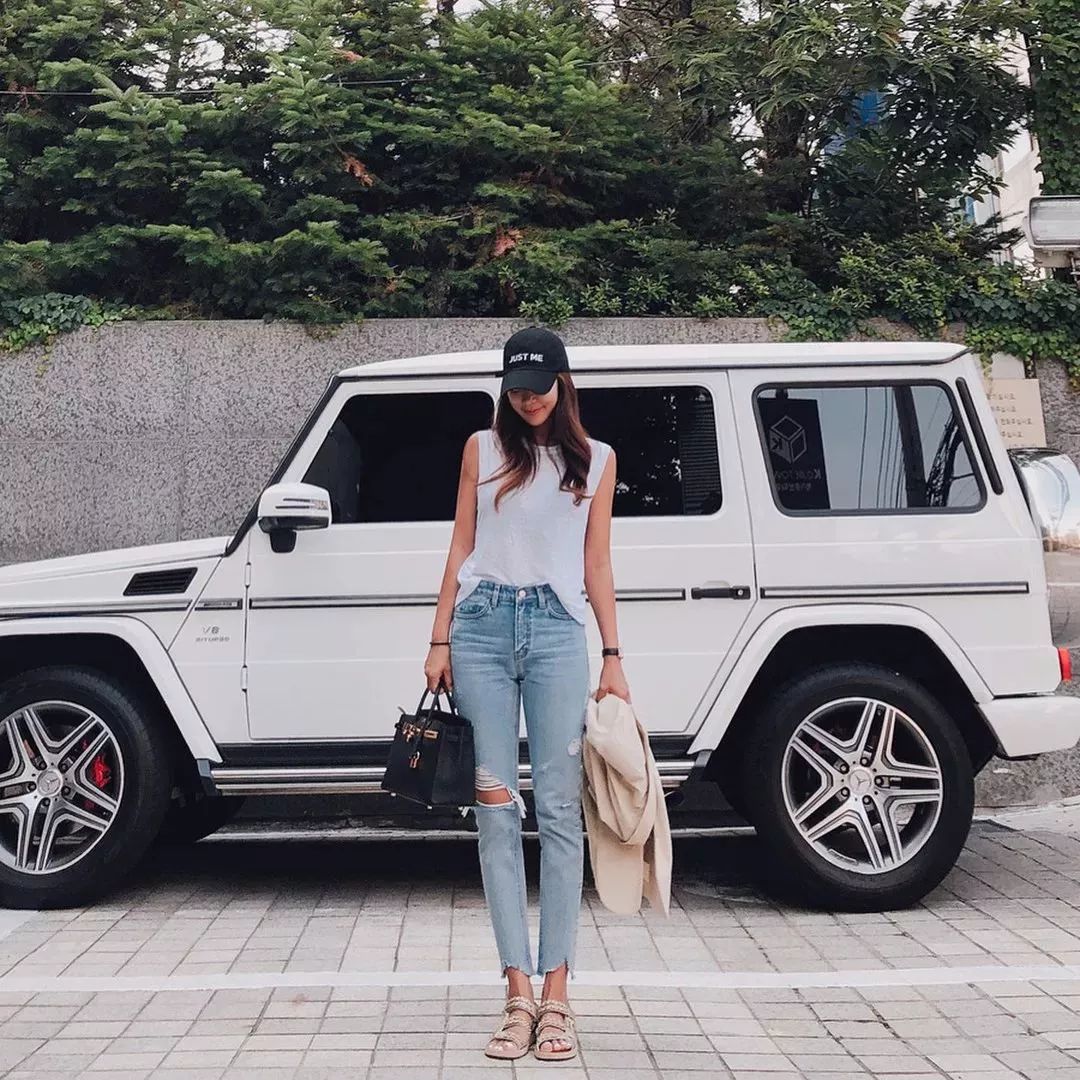 42岁翘臀“老阿姨”迷倒小16岁男友:年龄从来都不是借口