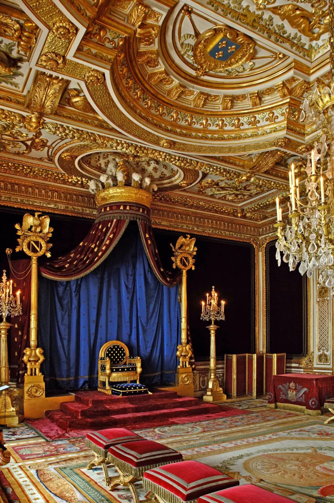 读枯燥的历史书不如来这座宫殿走一走，这事，真带劲！|用耳朵旅行的财经主播Nina