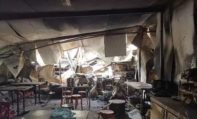 消防车赶到没有水,救火到达火灾现场后发现火势很大