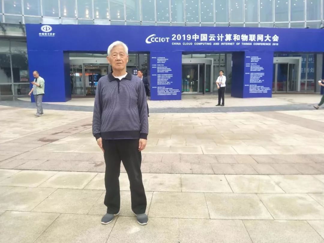 随笔游泳运动员,随笔关于篮球