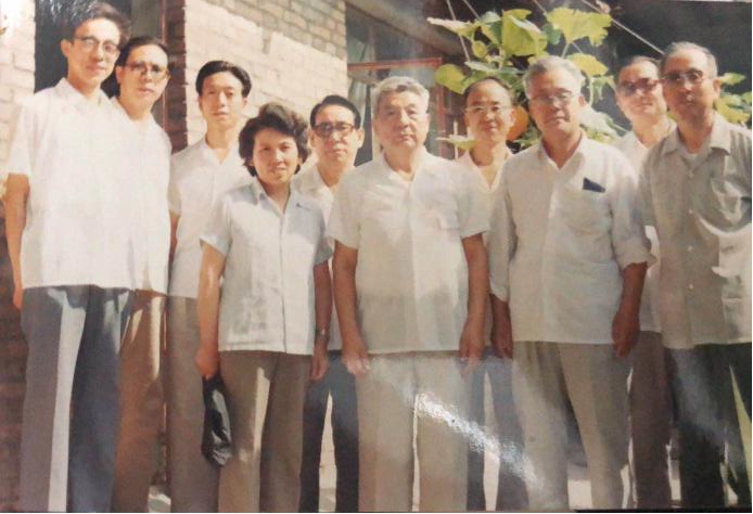 悬壶济世志在千里，杏林春暖壮心不已——记甘肃省泌尿外科泰斗刘国栋教授先生90华诞