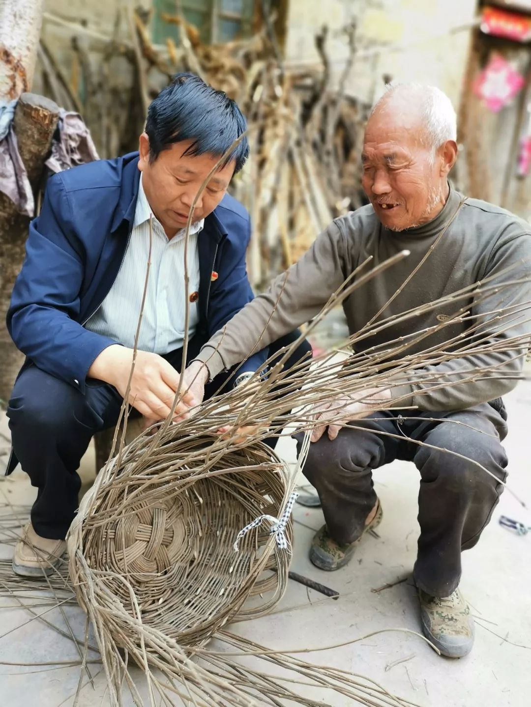 没想到！鹤壁这位66岁的老爷子，背后竟然有这么多故事......