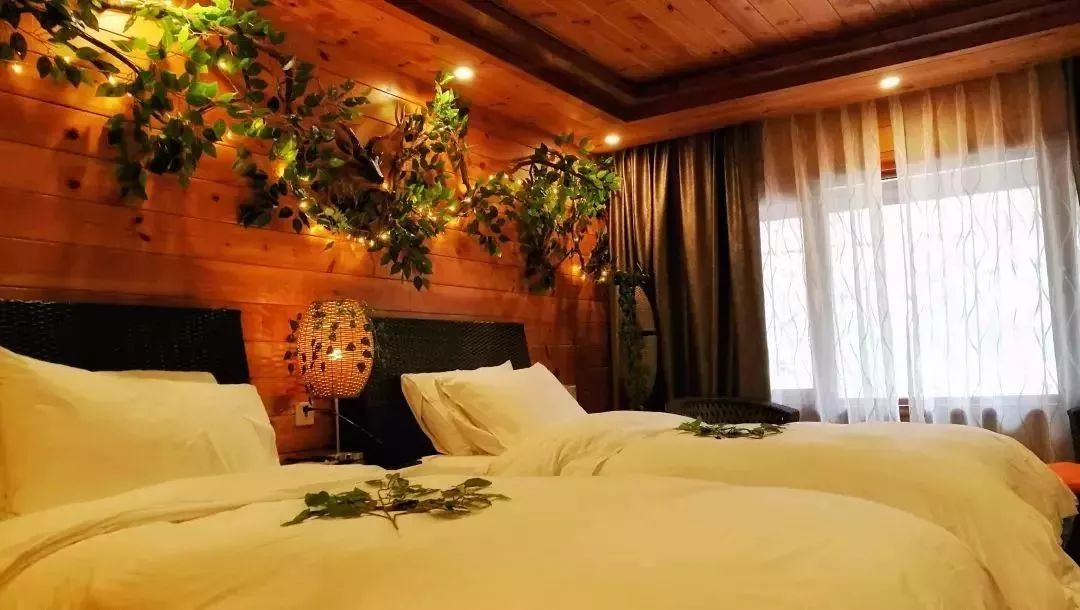 限时抢购||399元抢白马王朗酒店2大1小套票