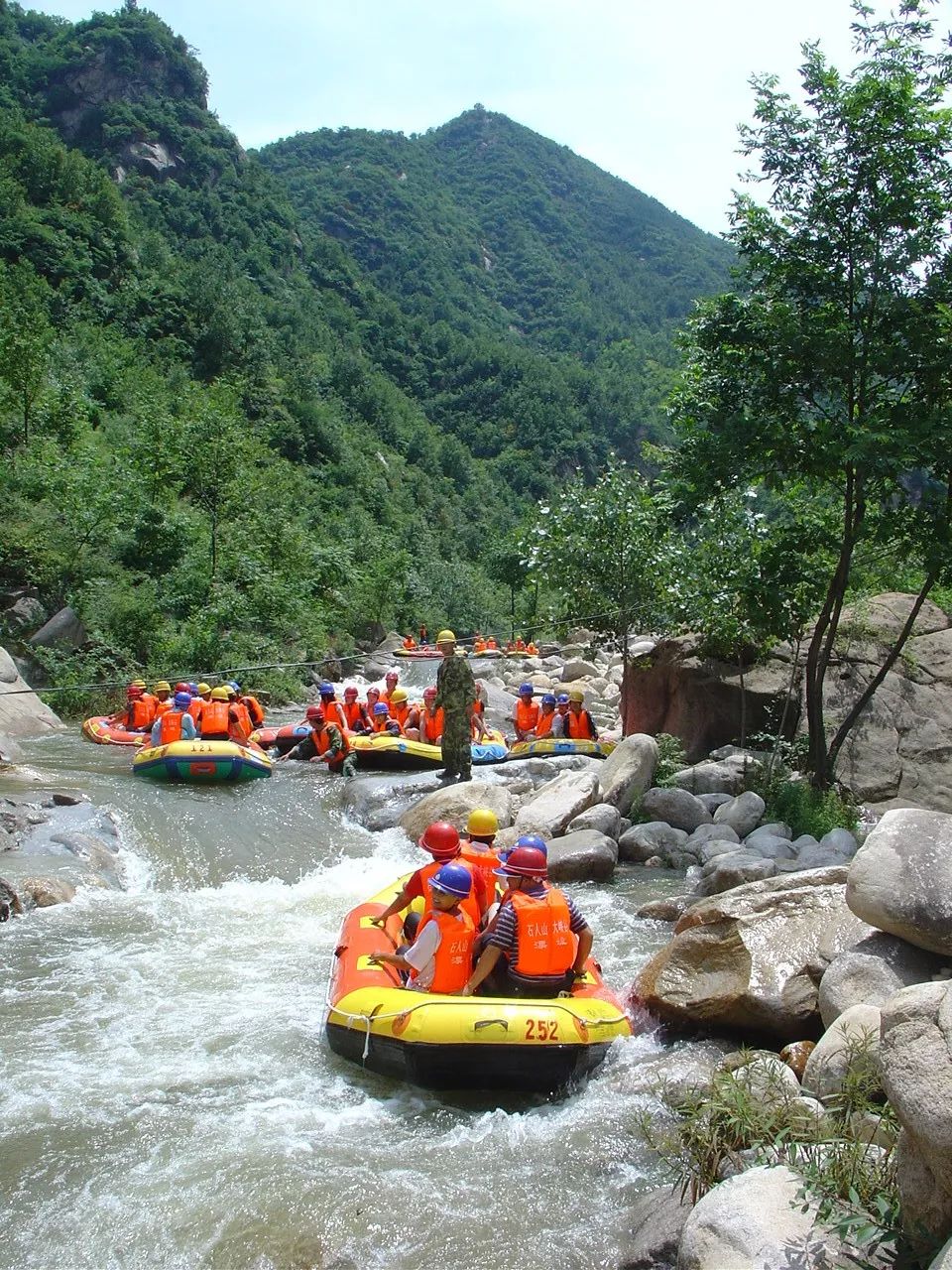 山水雪浴相见欢，鲁山耀中原