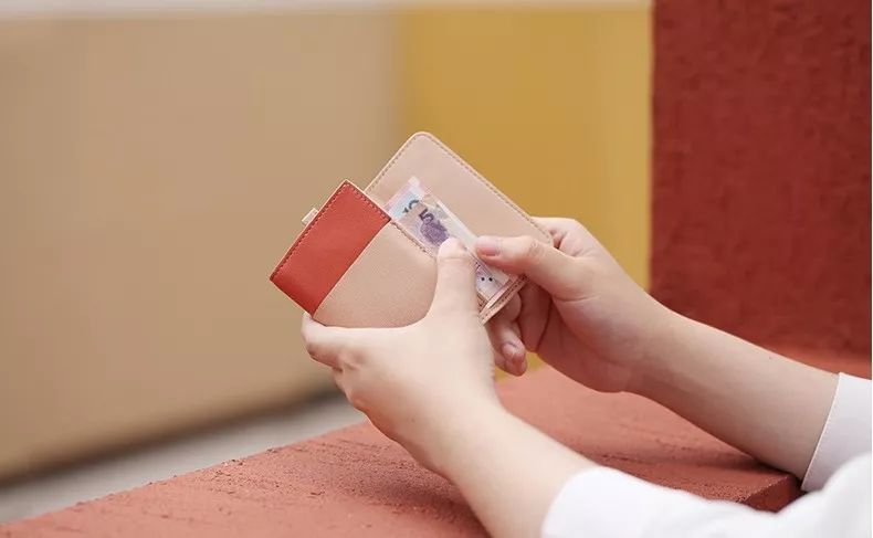 小巧超大容量钱包,小巧钱包可以装手机