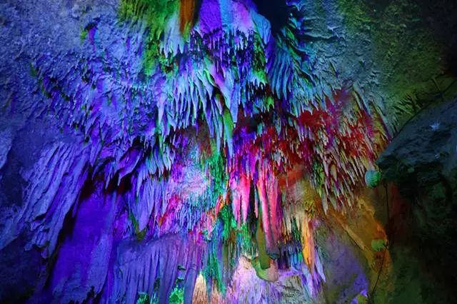 高山地下峡谷漂流门票特价,峡谷漂流门票特价