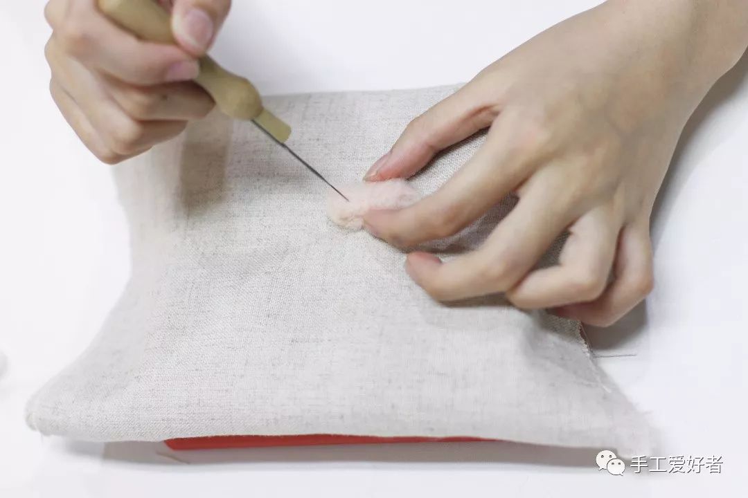 一只鹦鹉的训练过程,怎么快速教小鹦鹉自己吃