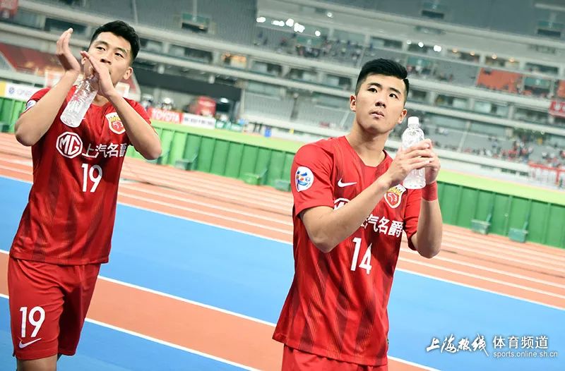 上海上港前锋李圣龙,上海上港足球队员李圣龙哪里人