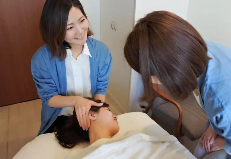 脚底注射肉毒毒素多少钱,脚底注射肉毒素的危害